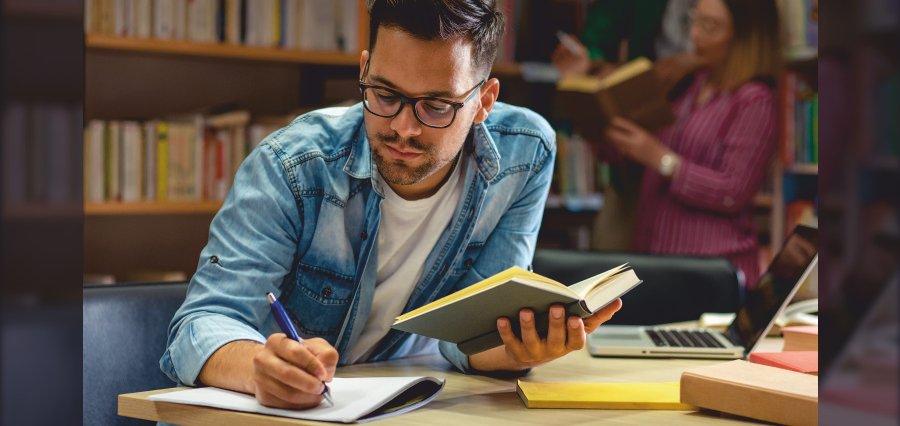 You are currently viewing Coleg Cambria Launches Flexible Courses to Help Students Learn Around Busy Lives