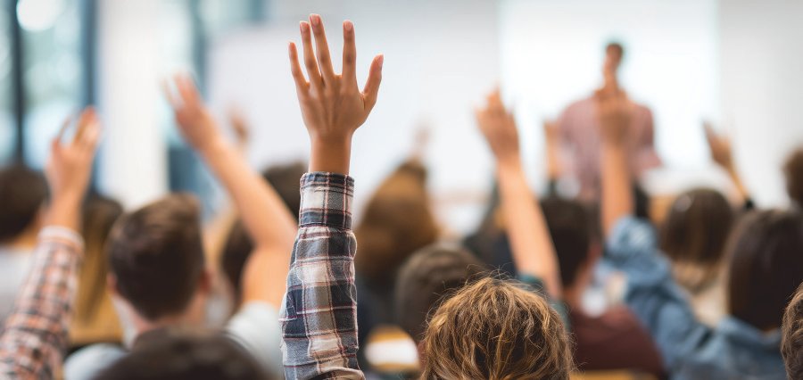 You are currently viewing Wrexham University and Grŵp Llandrillo Menai Partner to Boost Education and Skills in North Wales