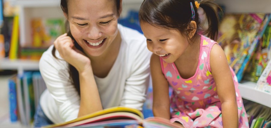 You are currently viewing Parents Find Creative Ways to Make Reading Fun for Kids